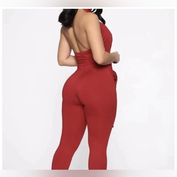 Fashion Nova Bad Intentions Jumpsuit. Color: Red Size: Large - Picture 4 of 6